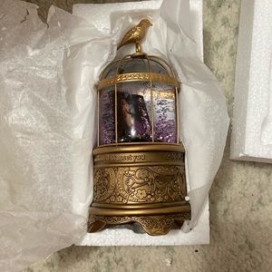 Speak now taylors version snowglobe